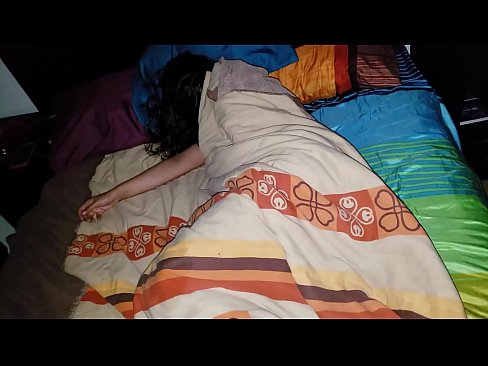 ❤️ Stepson dema ku di xew de ye, xatirê dayika xwe ya ciwan dike. ☑ Kalîteya porno li ku.dreamypassionjourney.ru ❌❤